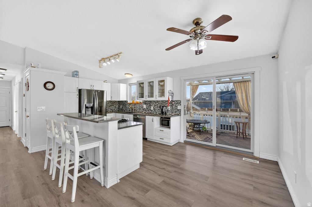 8772 S MIDVALLEY DR West Jordan, UT 84088