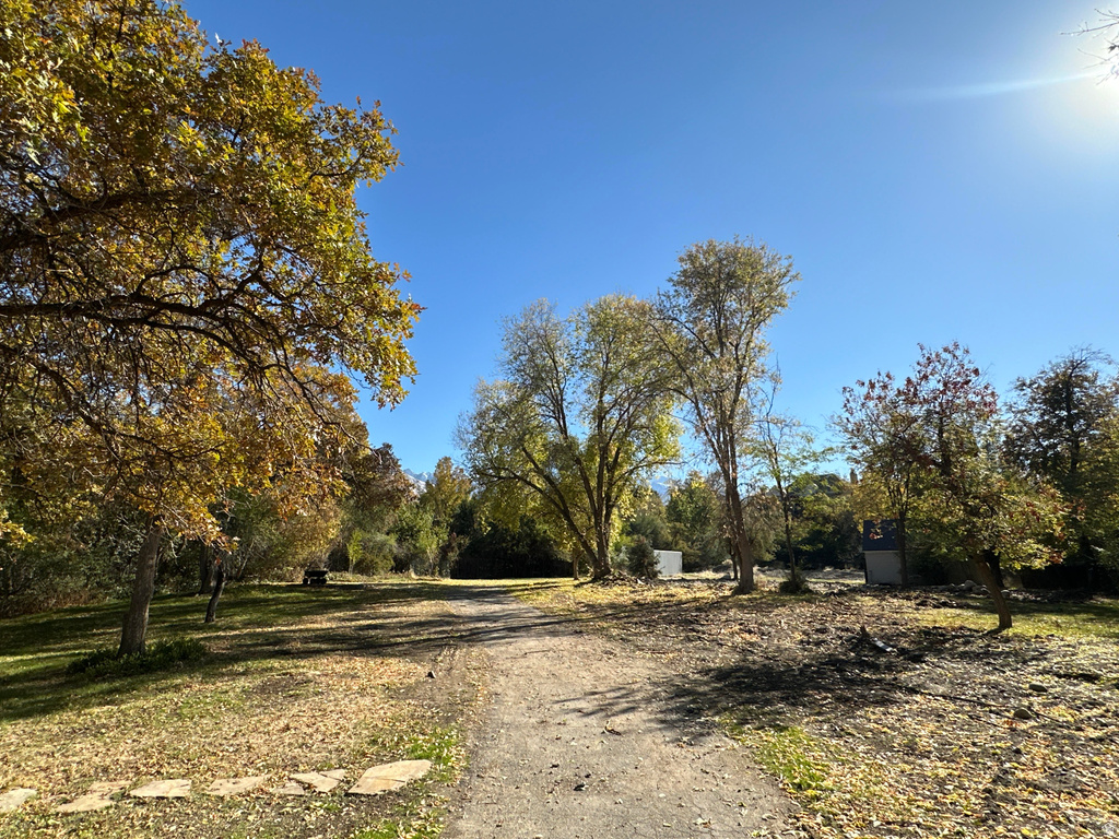 2496 E 6200 S Holladay, UT 84121