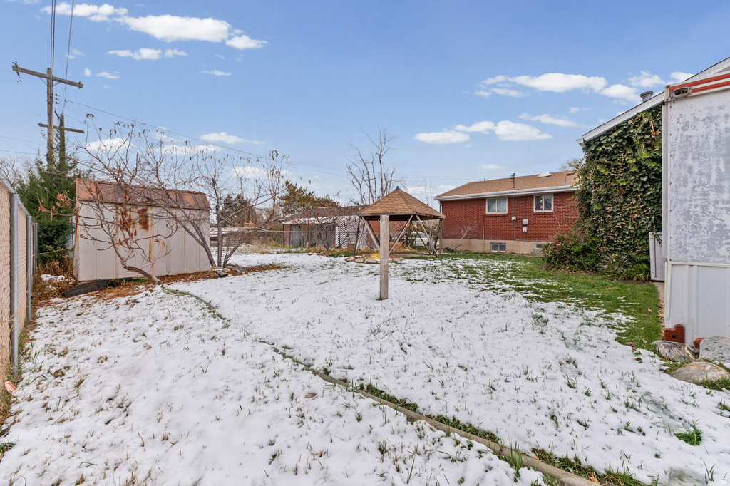 171 W 350 N Clearfield, UT 84015