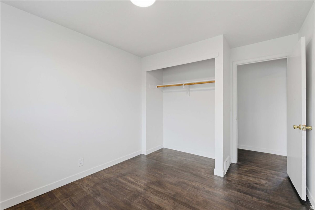 9996 S OPAL CIR Sandy, UT 84094