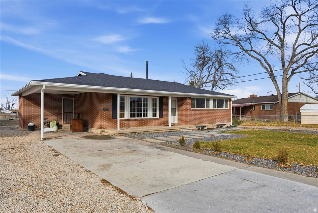 9996 S OPAL CIR Sandy, UT 84094