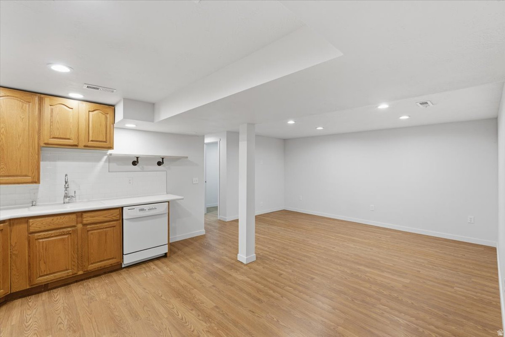 9996 S OPAL CIR Sandy, UT 84094