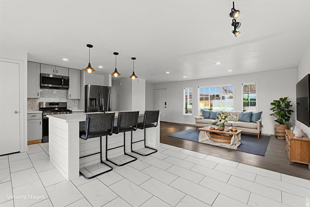 9996 S OPAL CIR Sandy, UT 84094