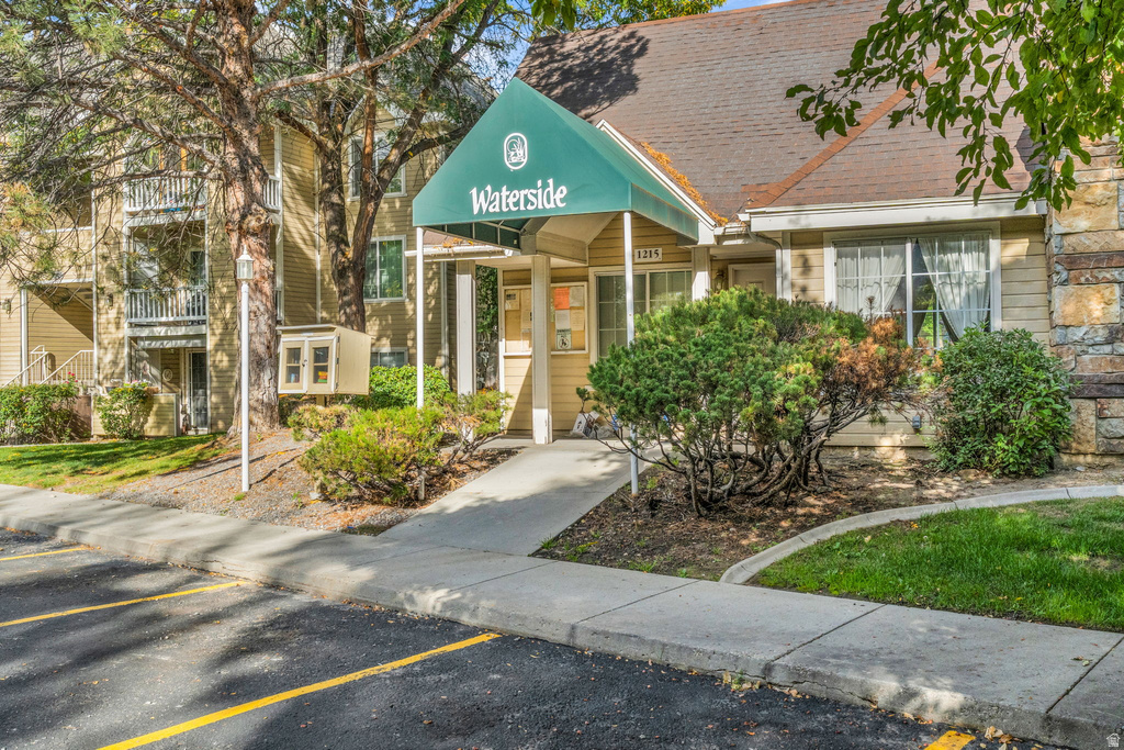 1205 E WATERSIDE CV #13 Midvale, UT 84047