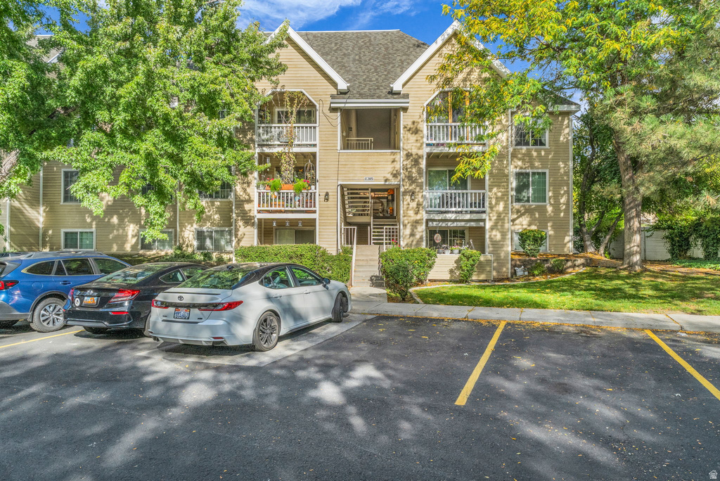 1205 E Waterside Cv #13