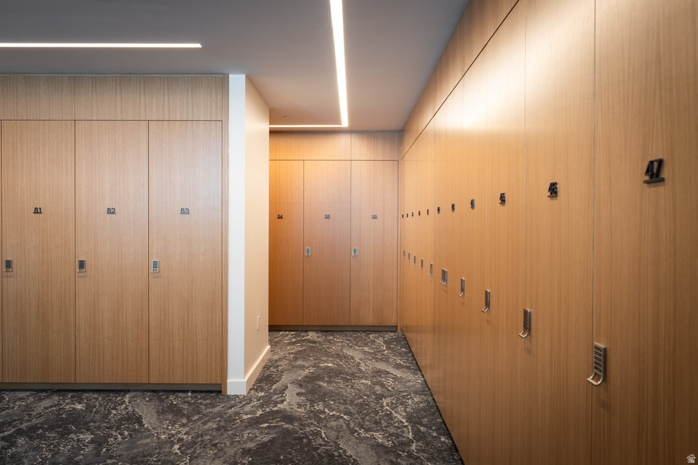 3267 W DEER HOLLOW RD #2402 Park City, UT 84060