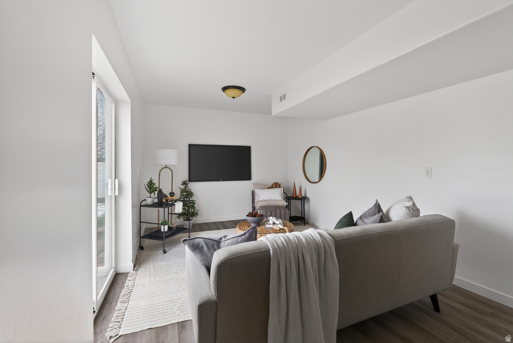 1169 N 490 E Tooele, UT 84074