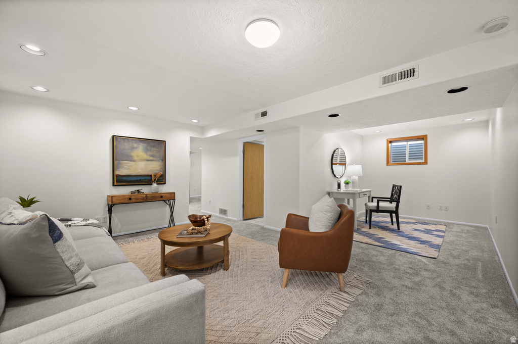 861 E DAISY AVE Sandy, UT 84094