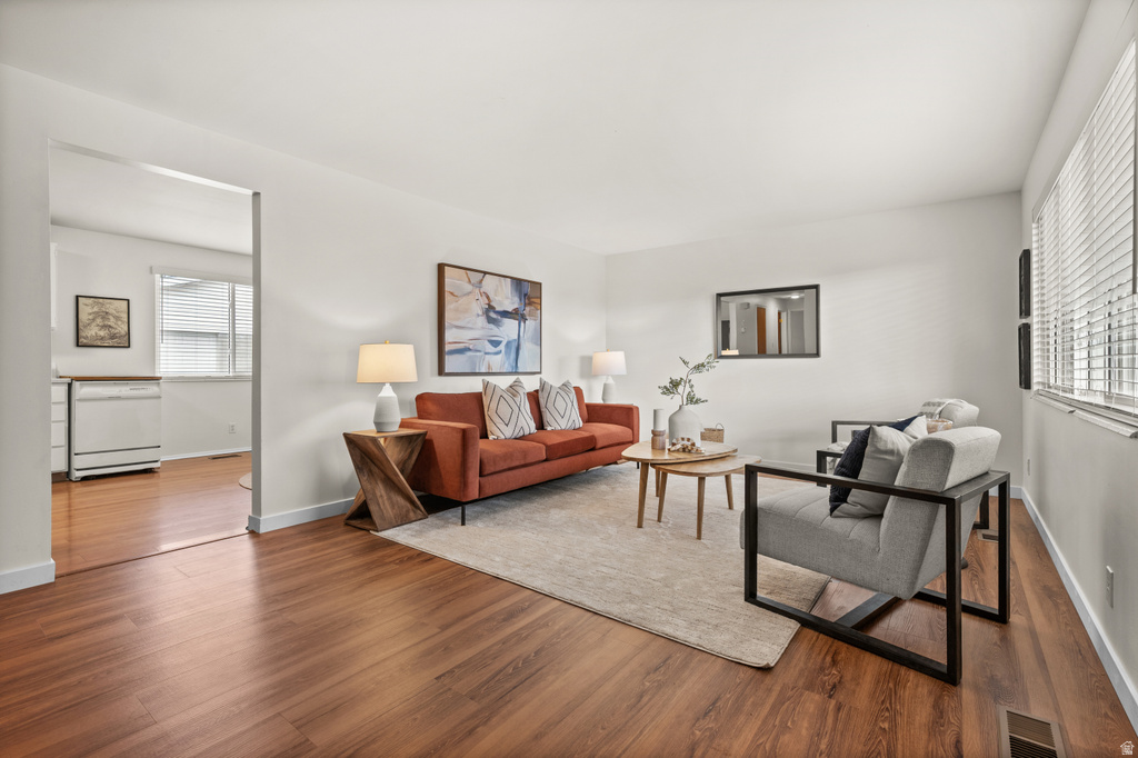 861 E DAISY AVE Sandy, UT 84094