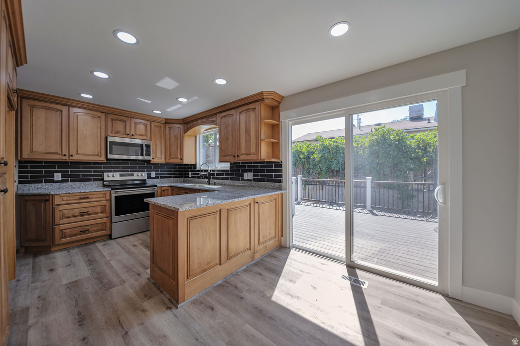 5382 S SKEESWOOD CIR Taylorsville, UT 84129