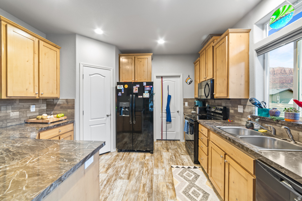 19 S ENTRADA CIR Moab, UT 84532