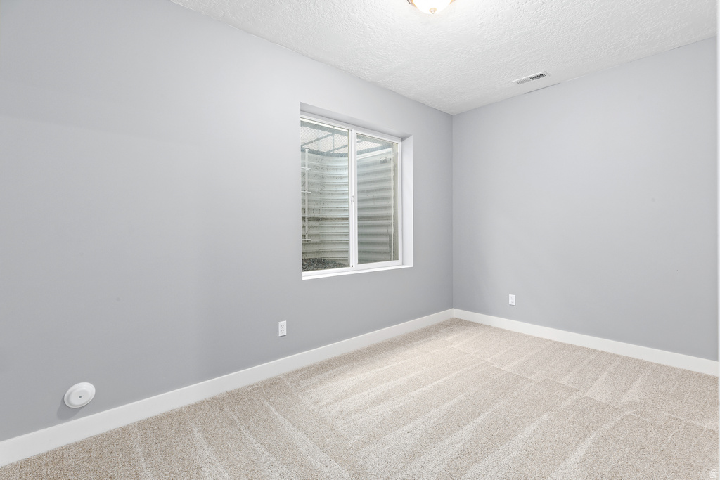 64 W 470 N Vineyard, UT 84059