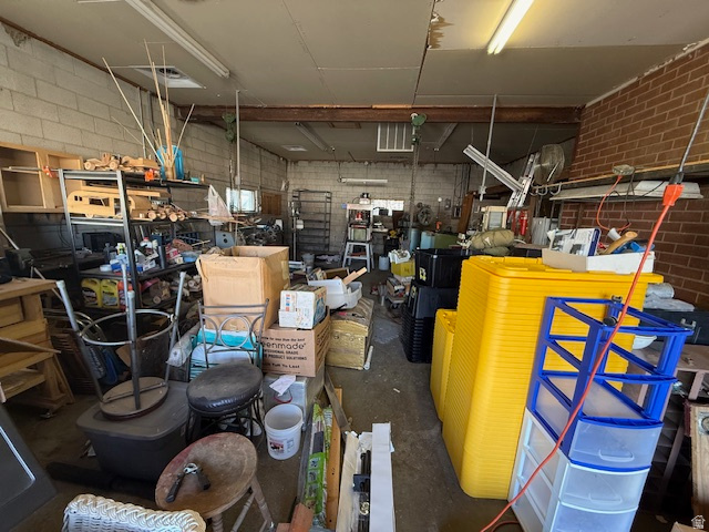 988 E PLATINUM WAY Sandy, UT 84094