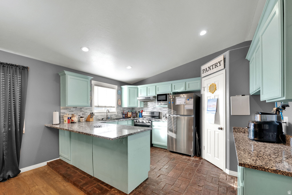 1403 N 3850 W West Point, UT 84015