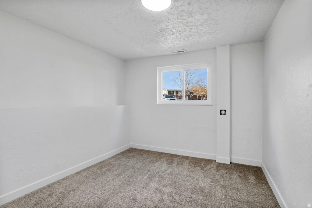 2945 S WENDY CIR West Valley City, UT 84120