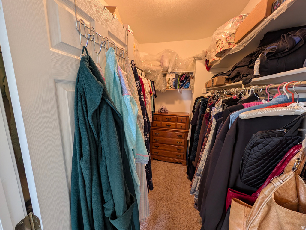 734 N HILLSDALE LN Provo, UT 84606