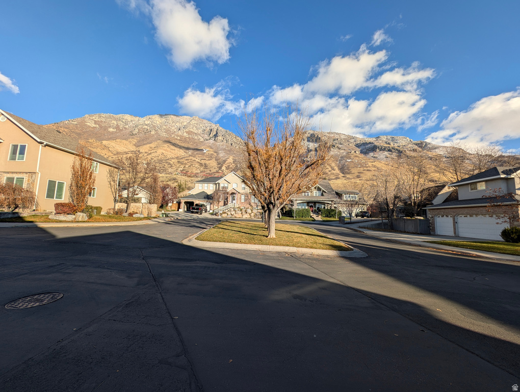 734 N HILLSDALE LN Provo, UT 84606