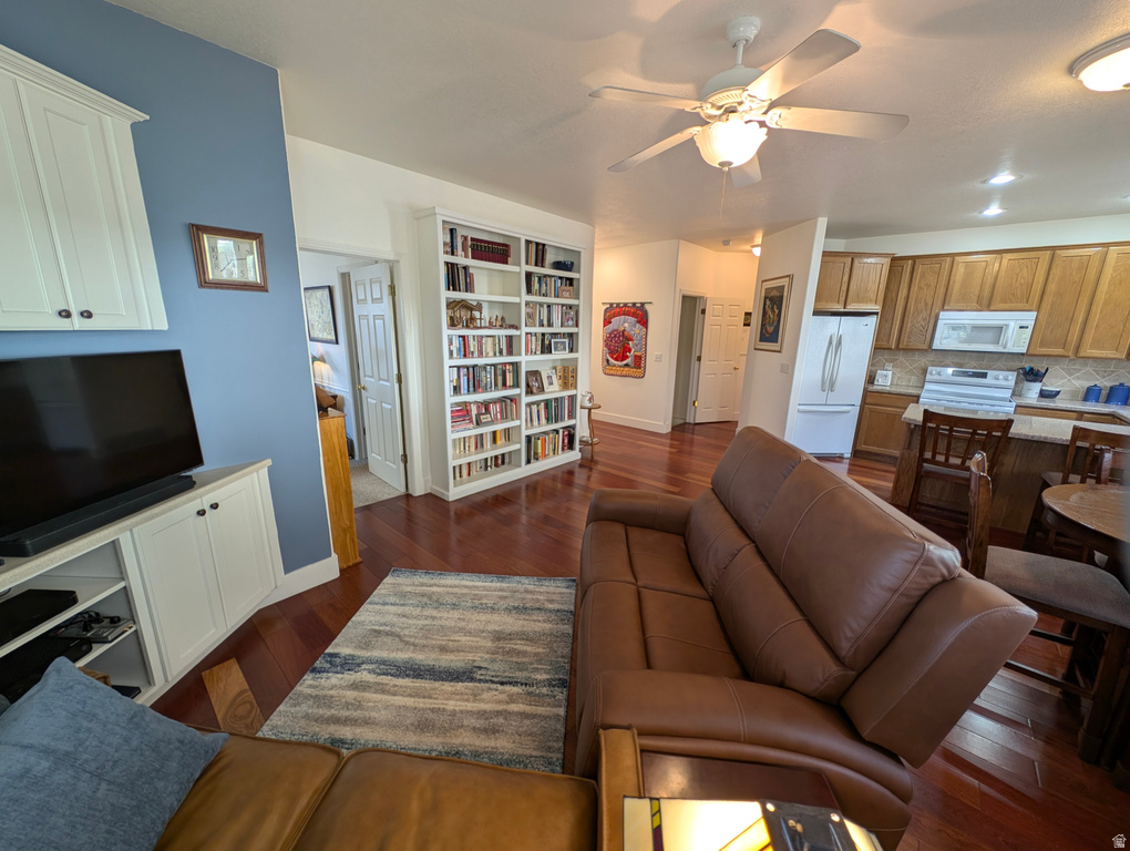 734 N HILLSDALE LN Provo, UT 84606