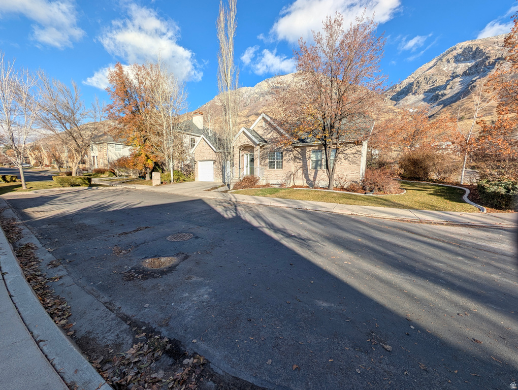 734 N HILLSDALE LN Provo, UT 84606