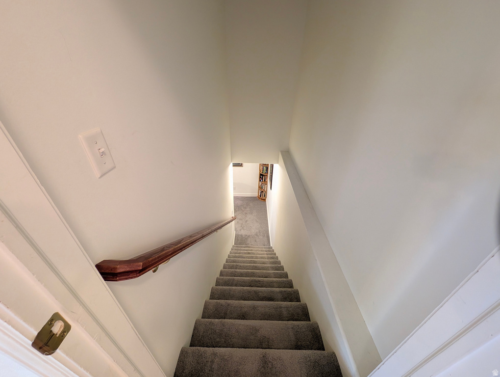 734 N HILLSDALE LN Provo, UT 84606