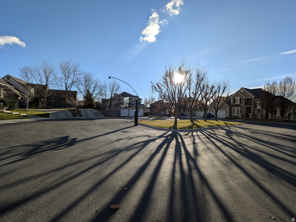 734 N HILLSDALE LN Provo, UT 84606