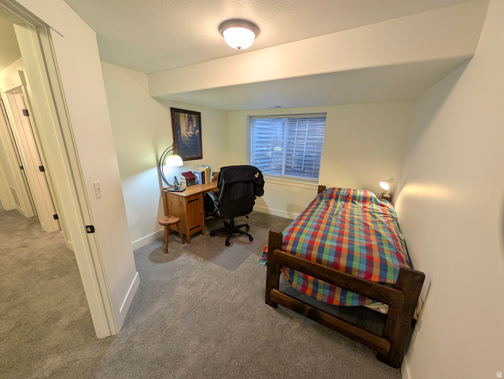 734 N HILLSDALE LN Provo, UT 84606