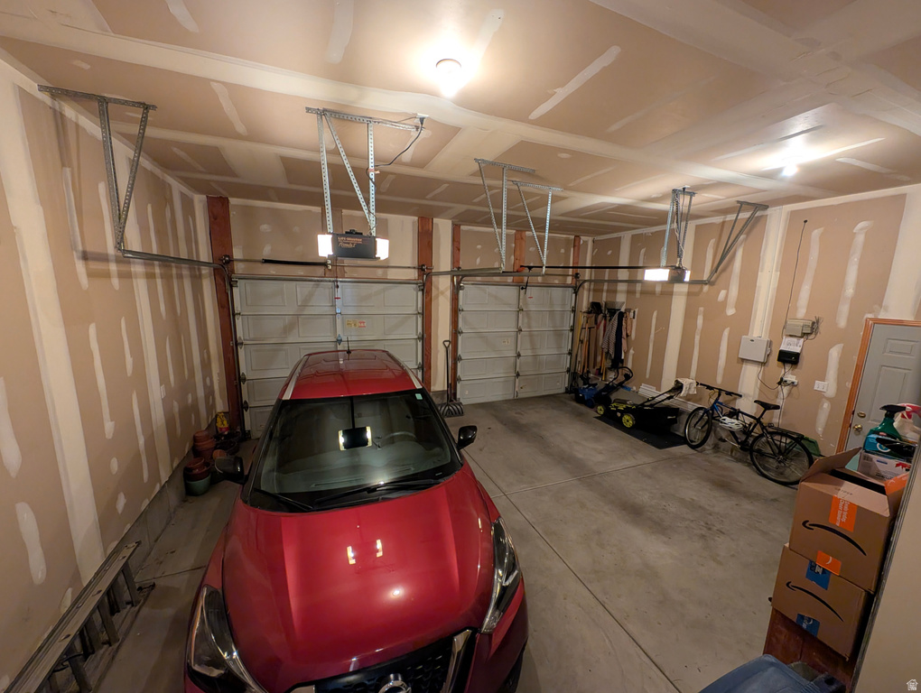 734 N HILLSDALE LN Provo, UT 84606