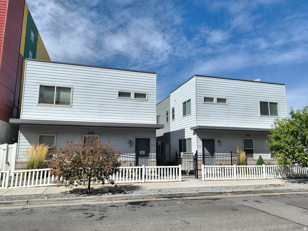 928 S Washington St #6