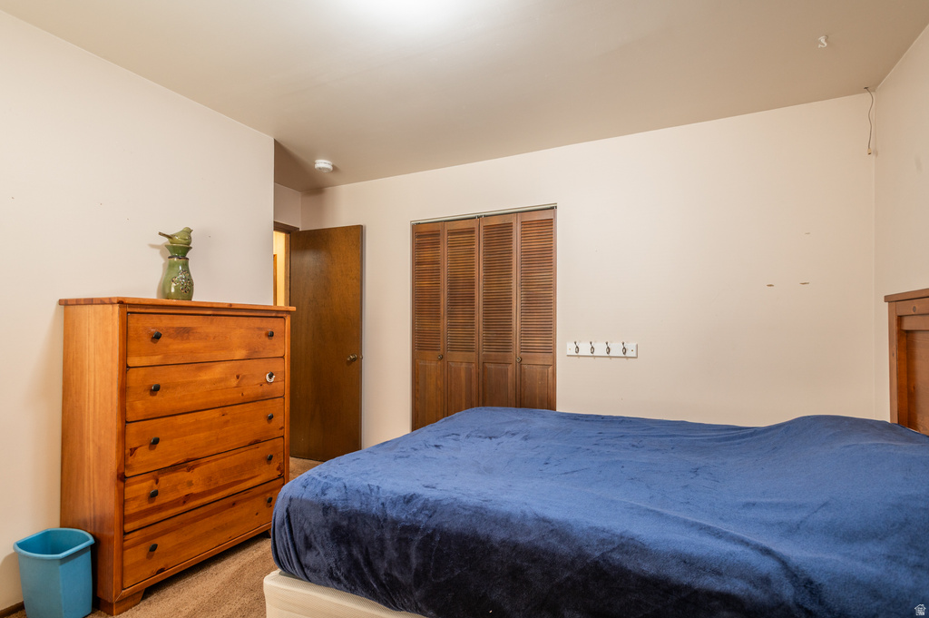 1590 E SPRING RUN DR Holladay, UT 84117