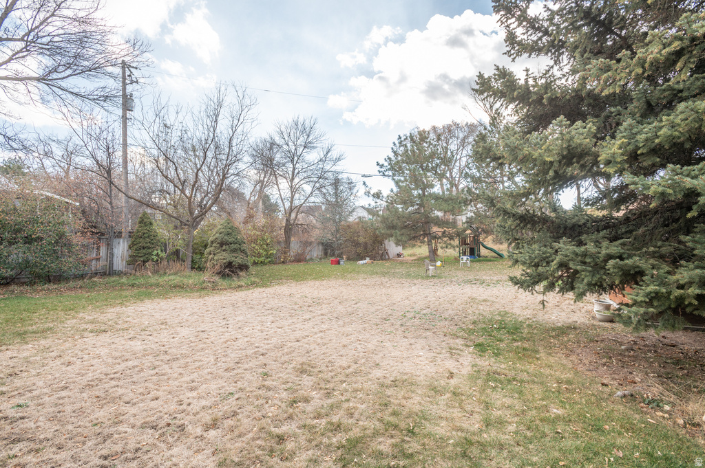 1590 E SPRING RUN DR Holladay, UT 84117