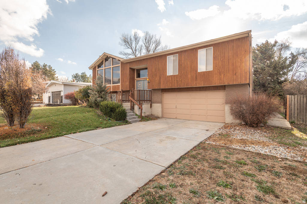 1590 E SPRING RUN DR Holladay, UT 84117