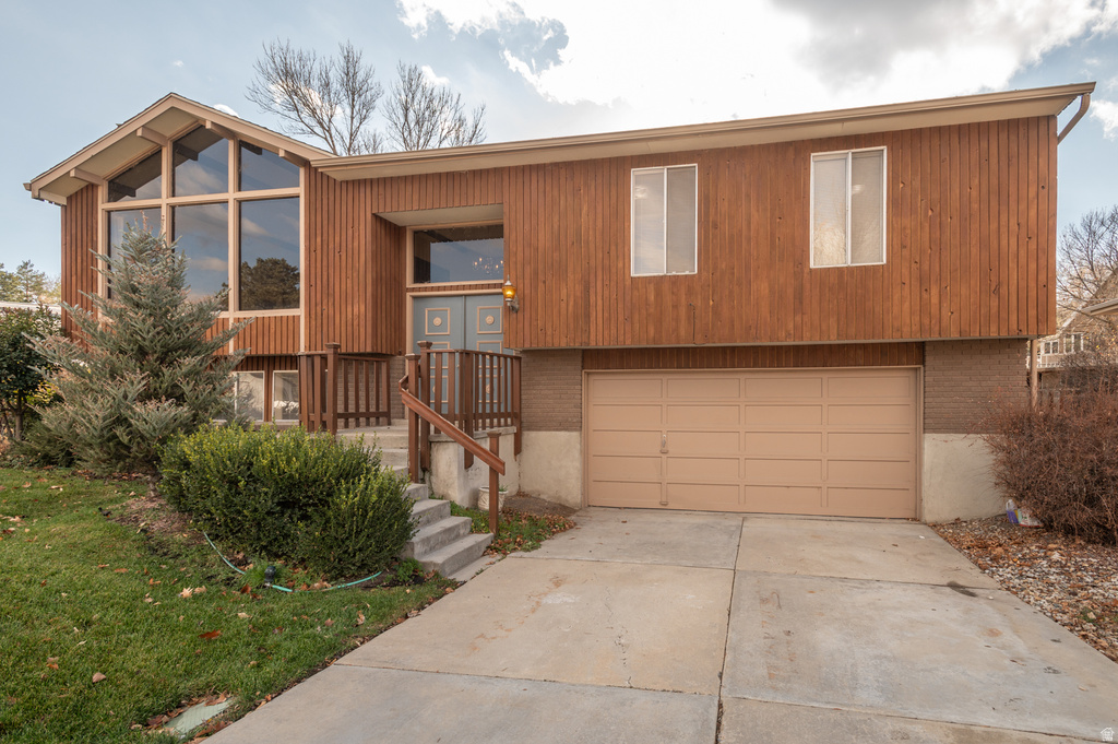 1590 E SPRING RUN DR Holladay, UT 84117