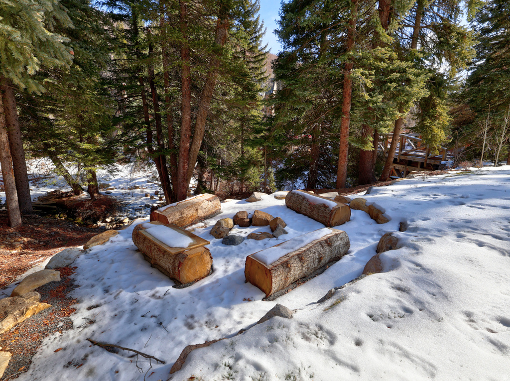 9271 N MILE 23 LN Sundance, UT 84604