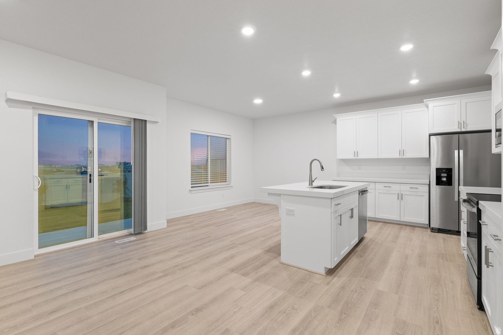 1532 E LYNX LN Eagle Mountain, UT 84005