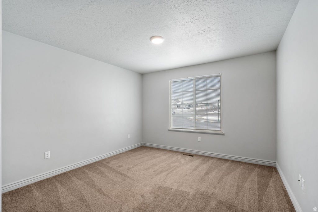 228 W 2370 N Tooele, UT 84074