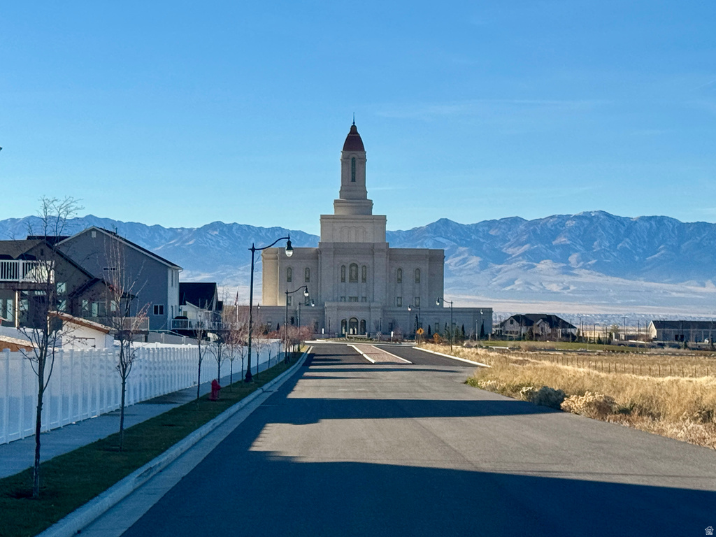 228 W 2370 N Tooele, UT 84074