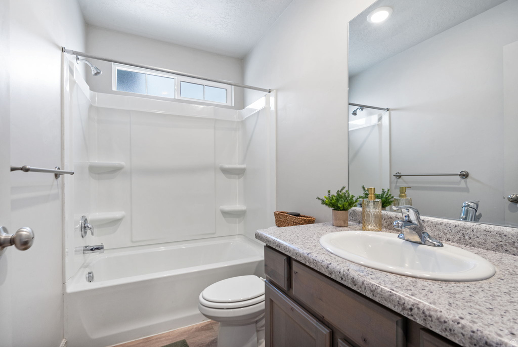 228 W 2370 N Tooele, UT 84074