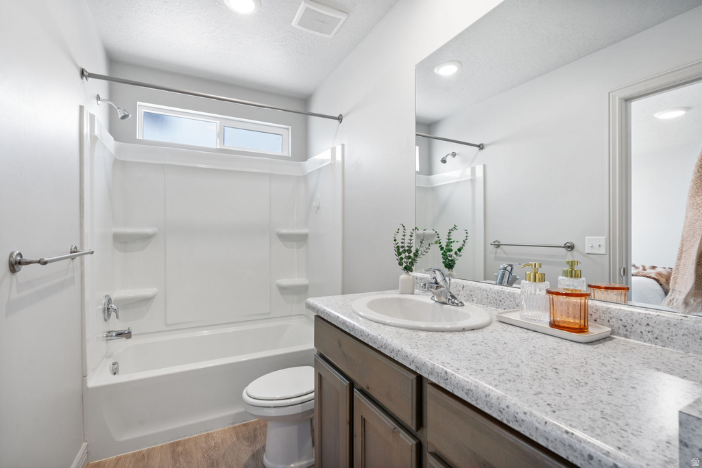 228 W 2370 N Tooele, UT 84074