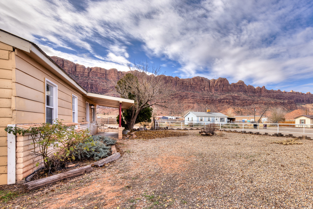 4908 SUNNY ACRES LN Moab, UT 84532