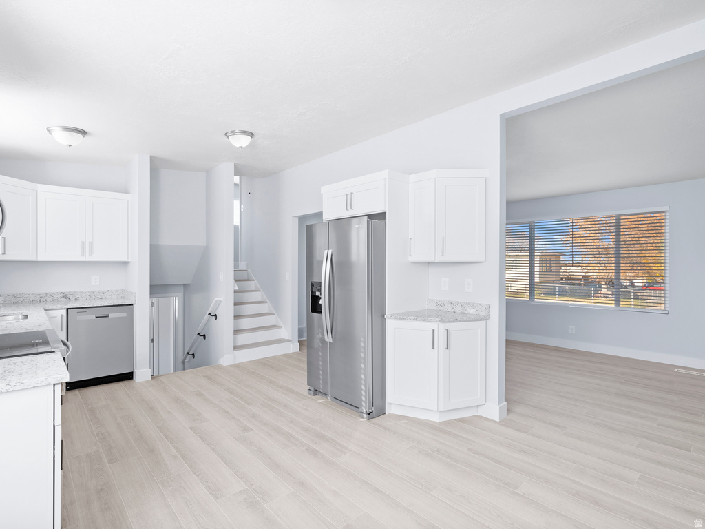 6935 BONNIE ARLENE DR West Valley City, UT 84128