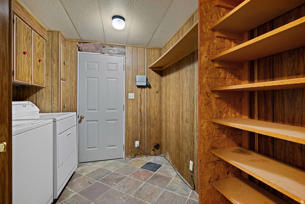 3827 W COUNTRY SQUIRE DR West Jordan, UT 84088