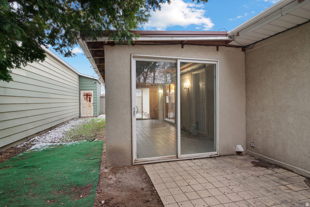 3827 W COUNTRY SQUIRE DR West Jordan, UT 84088