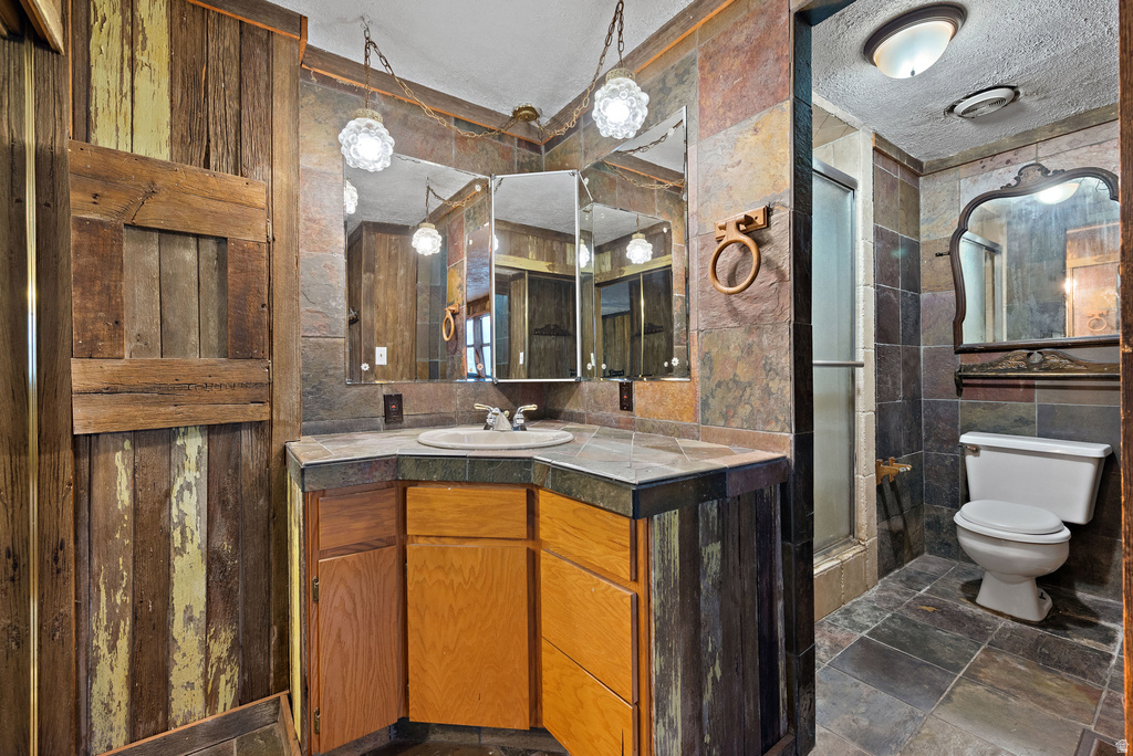 3827 W COUNTRY SQUIRE DR West Jordan, UT 84088