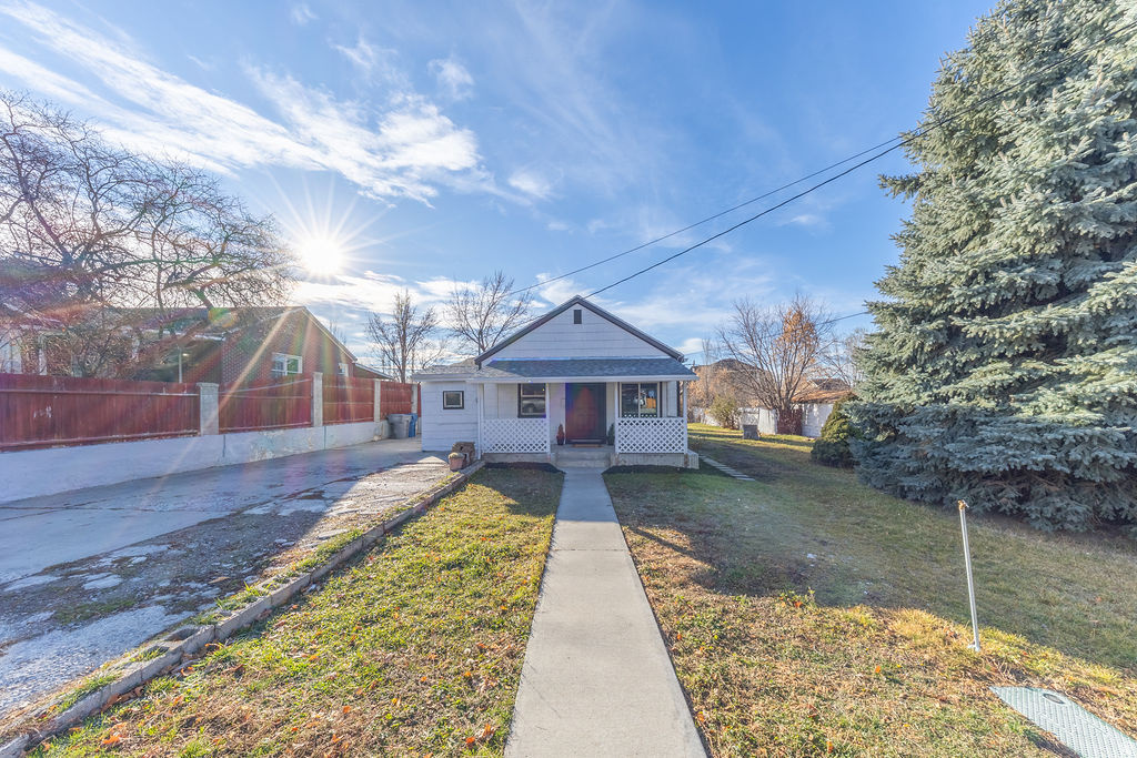 384 E 300 S Pleasant Grove, UT 84062