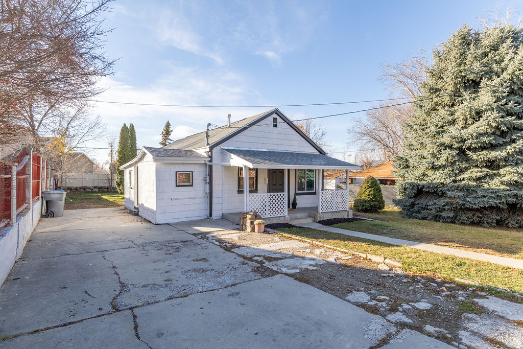 384 E 300 S Pleasant Grove, UT 84062