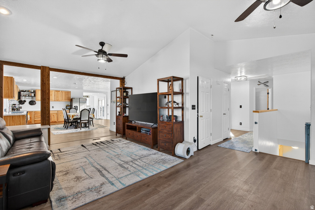 4072 N WHITE PINE RD Eagle Mountain, UT 84005