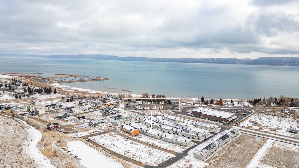 559 N BLUE LAKE ST Garden City, UT 84028