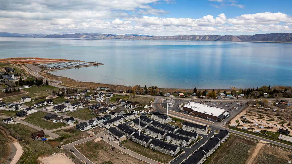559 N BLUE LAKE ST Garden City, UT 84028