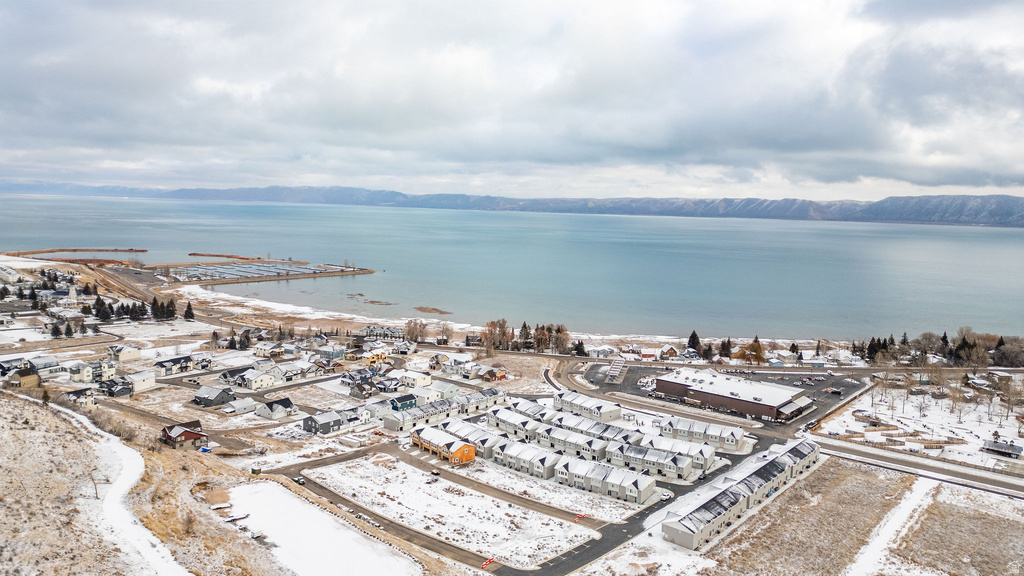 559 N BLUE LAKE ST Garden City, UT 84028