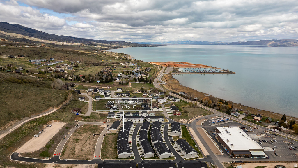 559 N BLUE LAKE ST Garden City, UT 84028